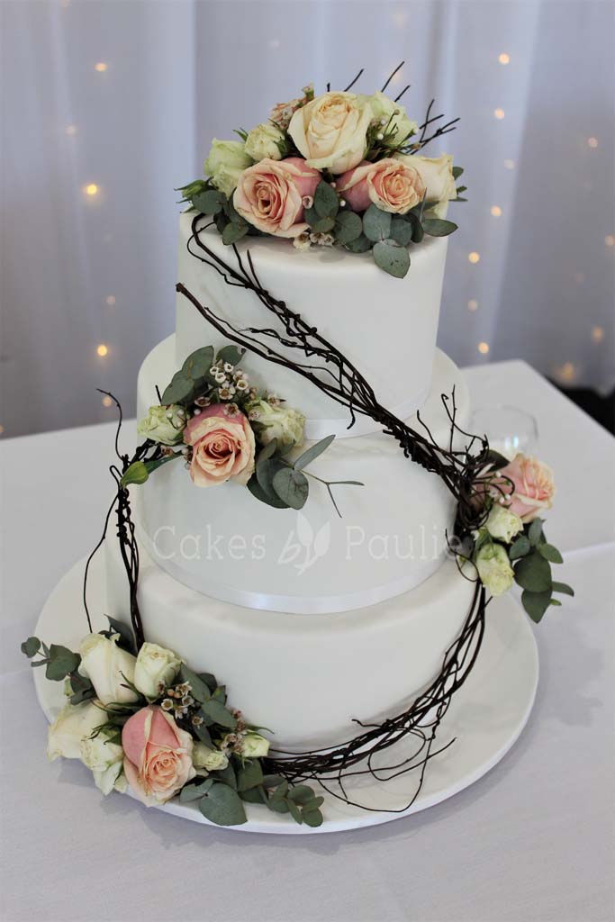 Wedding Cake – Shauni